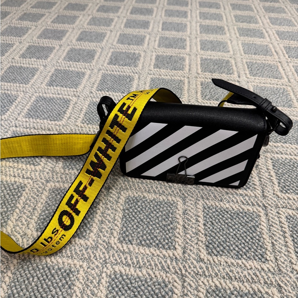 Off-White Monochrome Striped Bag with Vibrant Yellow Strap
